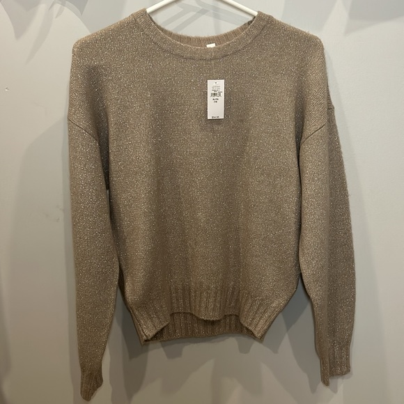GAP Kids beige fine knit sweater with shiny sparkles within the material - Picture 5 of 9